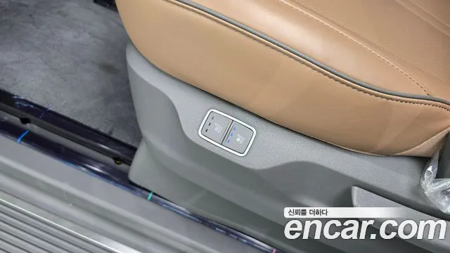 Hyundai Staria Staria 4WD Lounge 9 мест — Фото автомобиля 25