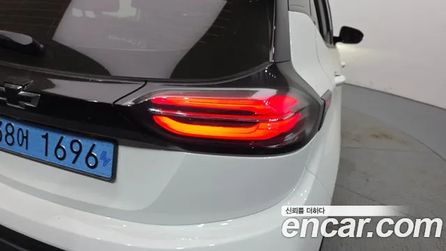 Chevrolet Bolt EV New — Фото автомобиля 8