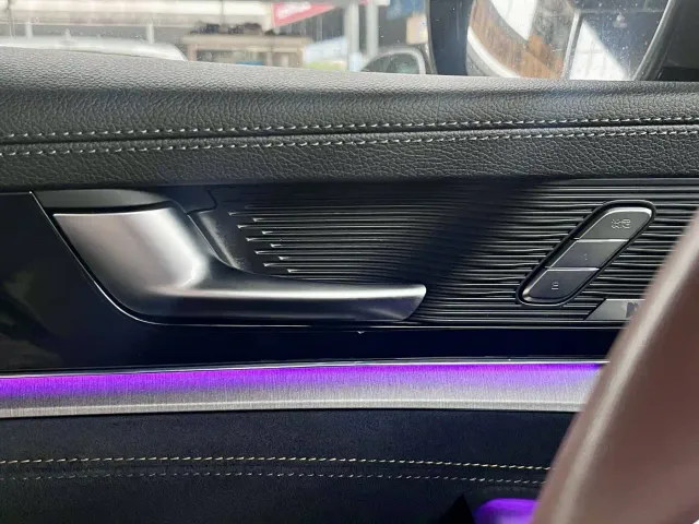 BYD Tang — Фото автомобиля 20