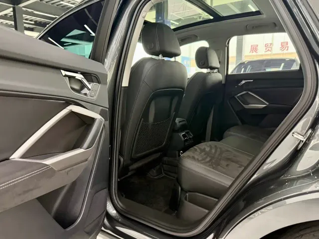 Audi Q3 — Фото автомобиля 5