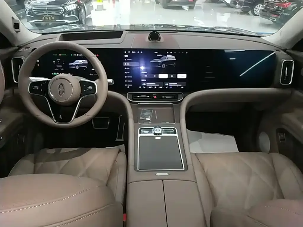 AITO Wenjie AITO M9 2025 Extended Range Ultra 52kWh 5-Seater — Фото автомобиля 9