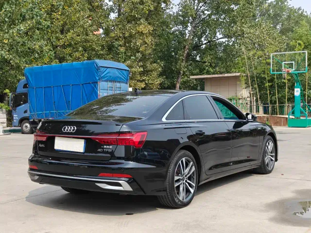 Audi A6L — Фото автомобиля 14