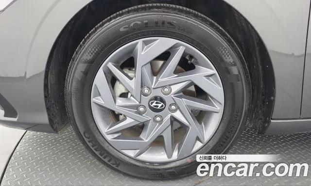 Hyundai Avante CN7 — Фото автомобиля 5