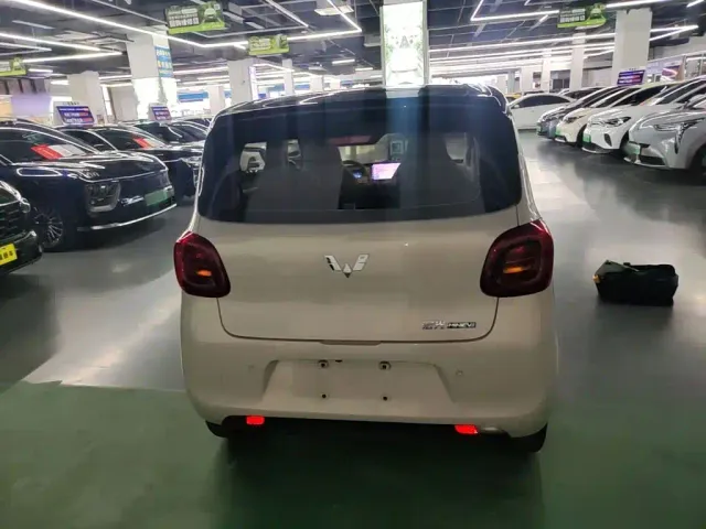 Wuling Hongguang Mini EV — Фото автомобиля 5