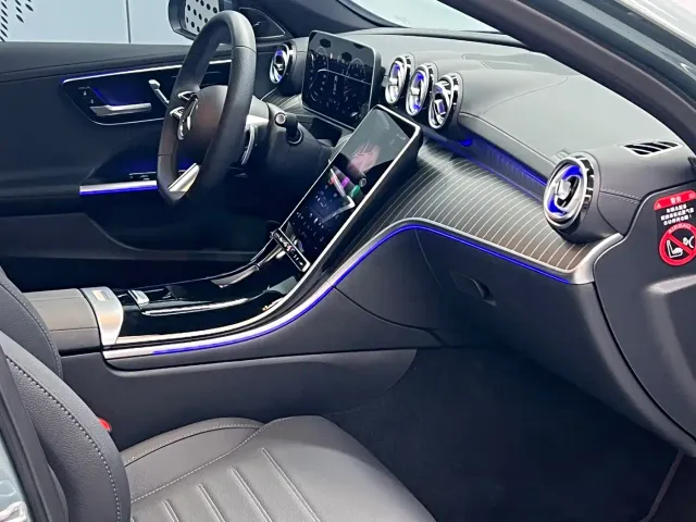 Mercedes-Benz C-Class — Фото автомобиля 10