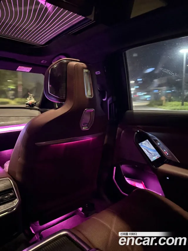 BMW 7-Series 7 серия (G70) 740i sDrive M Sport — Фото автомобиля 7