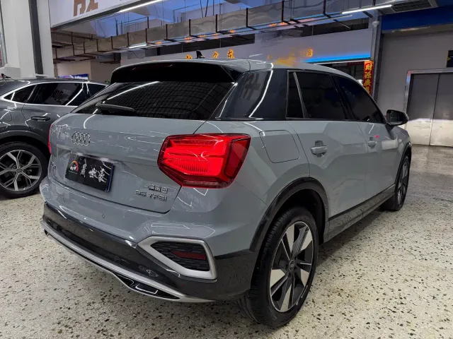 Audi Q2L — Фото автомобиля 6