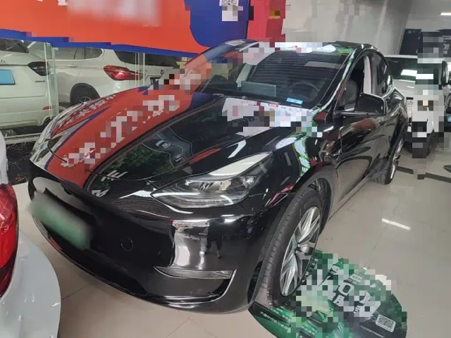Фотография автомобиля — Tesla Model Y