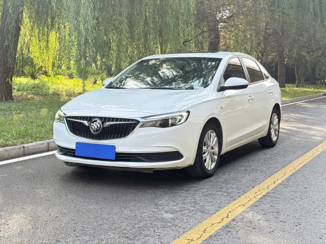 Buick Excelle — Фото автомобиля 3