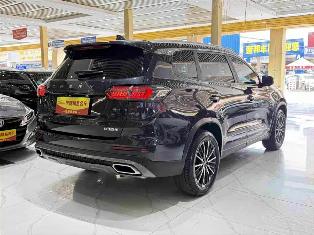 Chery Tiggo 8 — Фото автомобиля 6