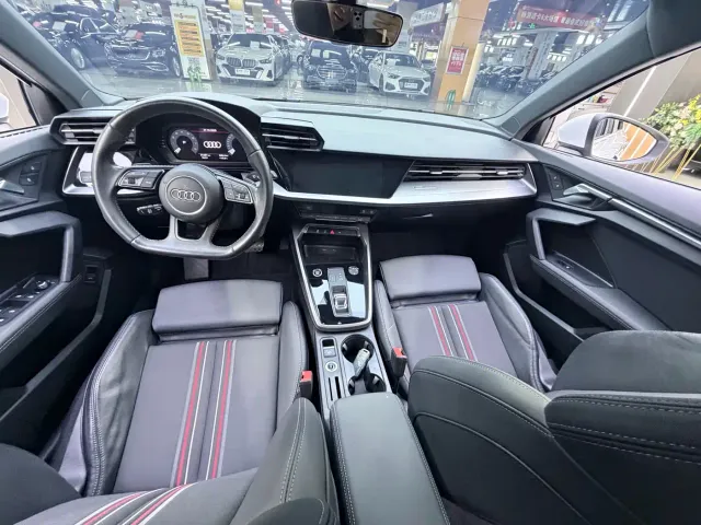 Audi A3 — Фото автомобиля 5