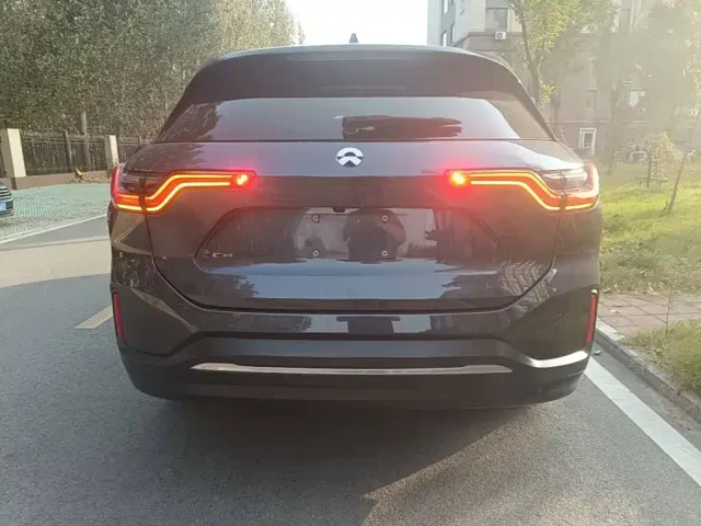 Nio ES6 — Фото автомобиля 5