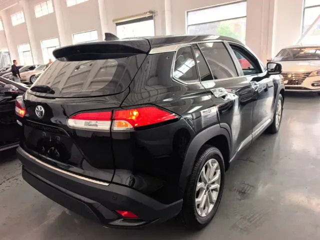 Toyota Frontlander — Фото автомобиля 6