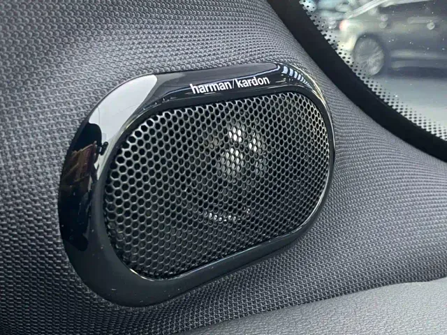 MINI MINI 2023 Facelift 2.0T COOPER S Artist 5-Door — Фото автомобиля 25
