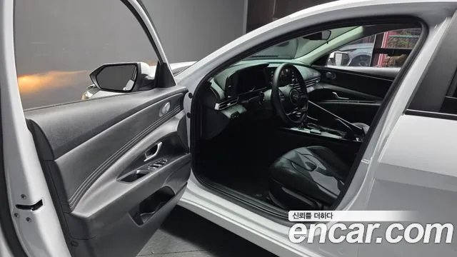 Hyundai Avante — Фото автомобиля 10