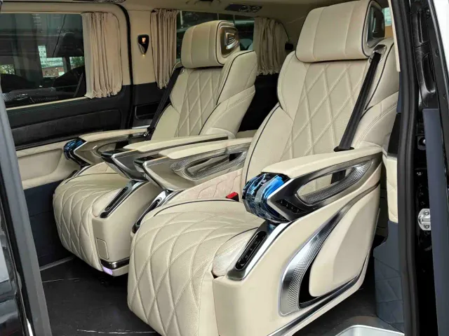 Rhein Auto Rhein Traveler — Фото автомобиля 11