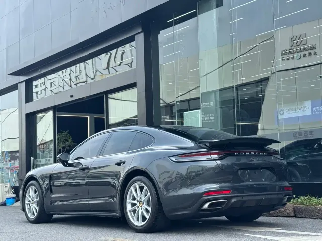 Porsche Panamera — Фото автомобиля 13
