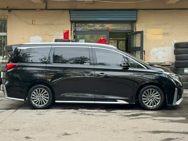 GAC Trumpchi M8 — Фото автомобиля 5