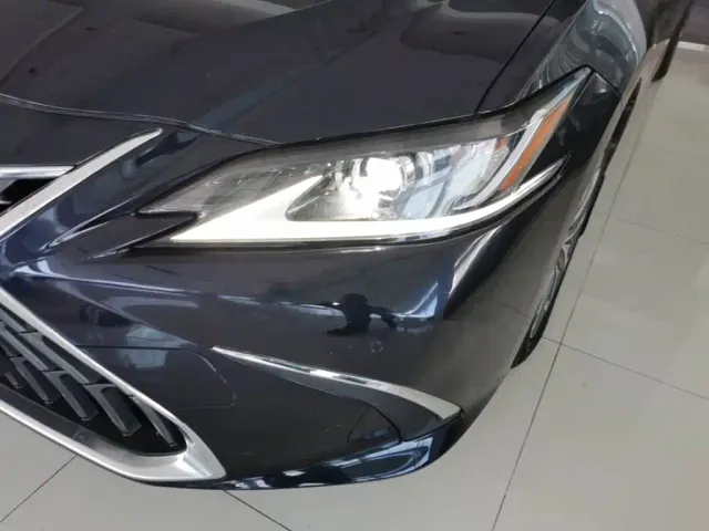 Lexus ES — Фото автомобиля 23