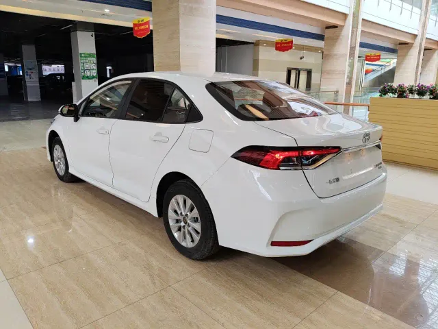 Toyota Corolla — Фото автомобиля 4