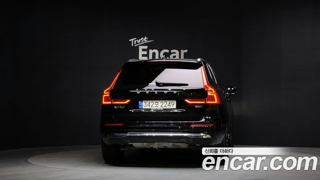 Вольво XC60 — Фото автомобиля 4