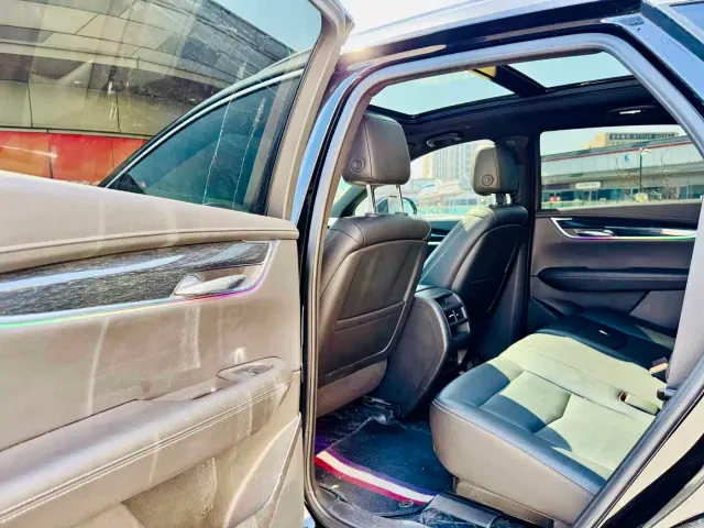 Cadillac XT5 — Фото автомобиля 8