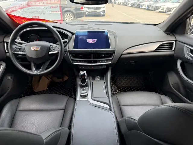 Cadillac CT5 — Фото автомобиля 12