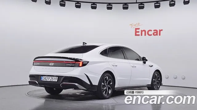 Hyundai Sonata Sonata Edge(DN8) 2.0 LPG(Для проката) — Фото автомобиля 2