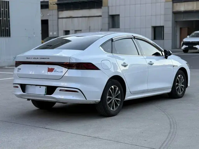 BYD Qin PLUS — Фото автомобиля 9