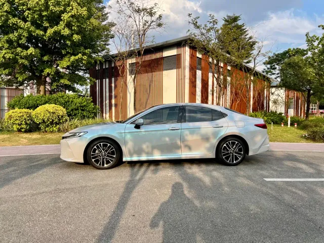 Toyota Camry — Фото автомобиля 6
