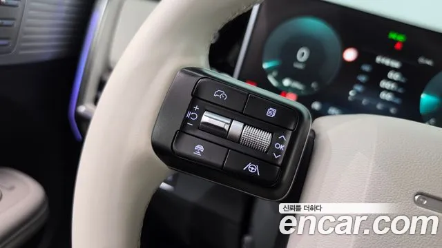 Hyundai Santa Fe MX5 — Фото автомобиля 22