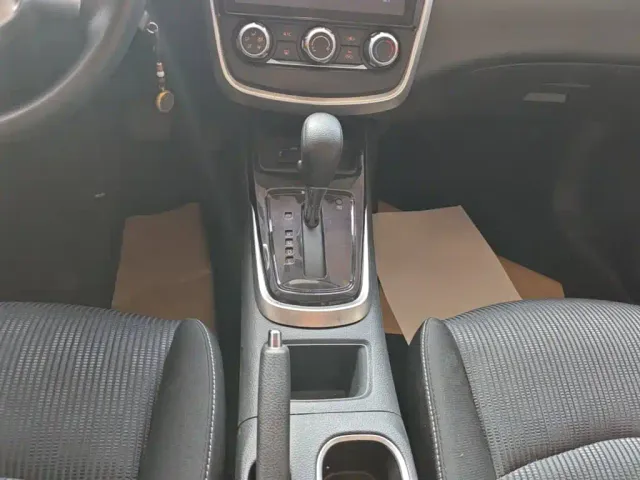 Nissan Tiida — Фото автомобиля 13