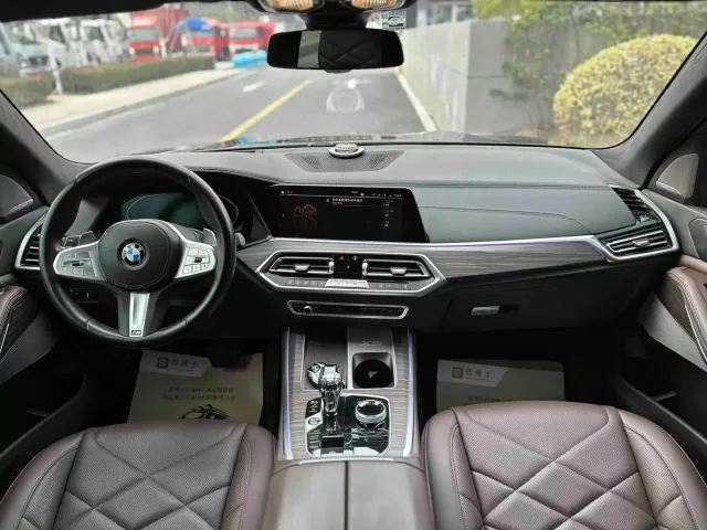 BMW X5 — Фото автомобиля 19
