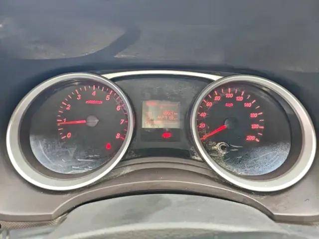 Wuling Hongguang — Фото автомобиля 11
