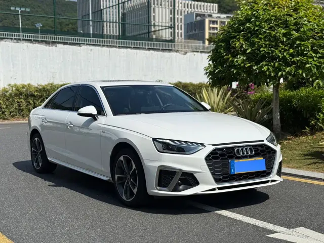 Audi A4L — Фото автомобиля 3