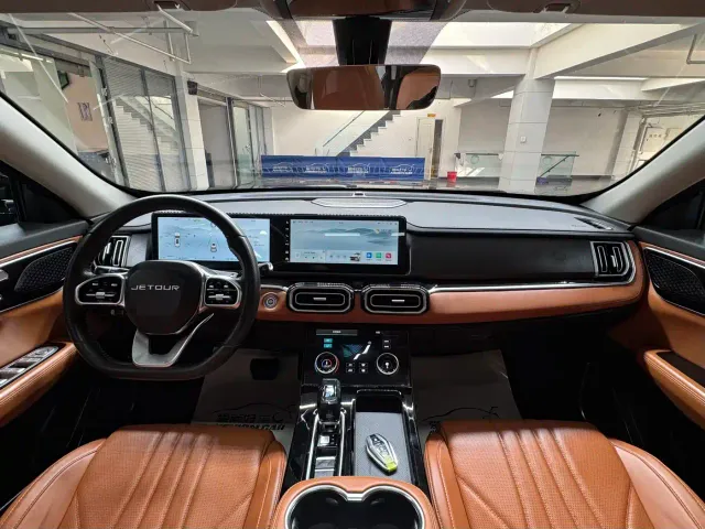 Jetour X70 Plus — Фото автомобиля 9
