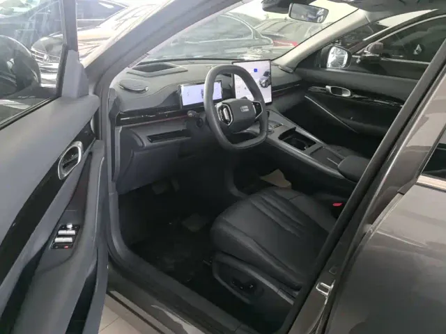 Geely Galaxy Galaxy E5 2026 610km Explorer+ Edition — Фото автомобиля 15