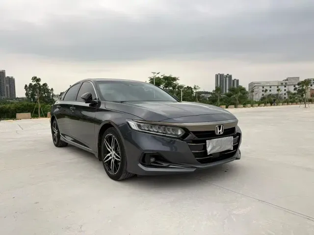 Honda Accord — Фото автомобиля 3