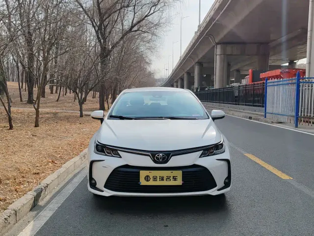 Toyota Corolla — Фото автомобиля 2