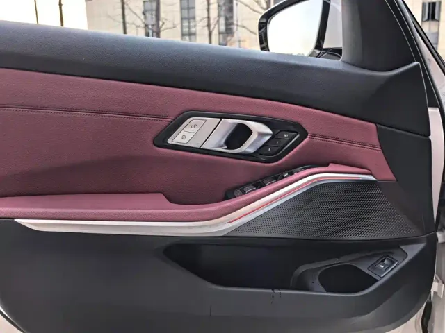 BMW 3 Series — Фото автомобиля 13