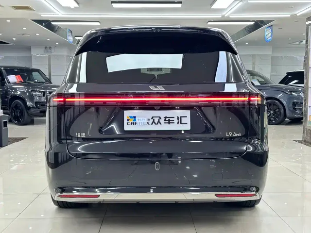 Li Auto L9 — Фото автомобиля 5
