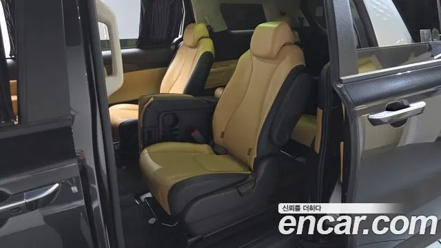 Kia Carnival 4th Gen — Фото автомобиля 18