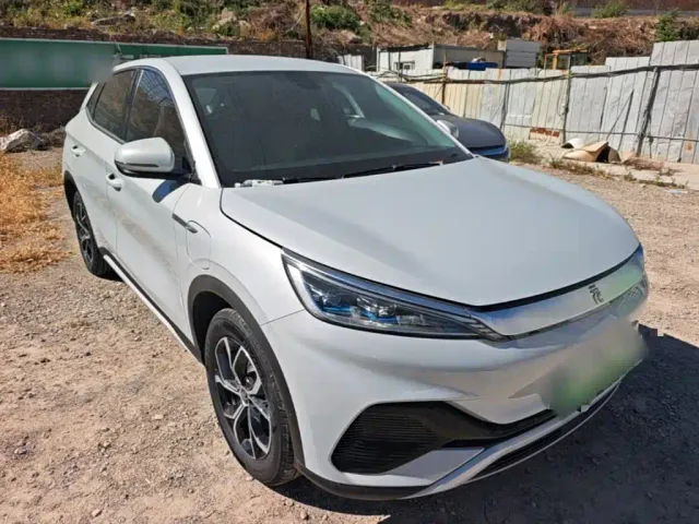 BYD Yuan PLUS — Фото автомобиля 3