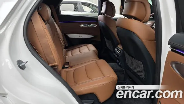 Genesis GV70 2.5T Бензин 2WD — Фото автомобиля 12