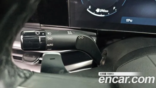 Hyundai Grandeur GN7 — Фото автомобиля 29