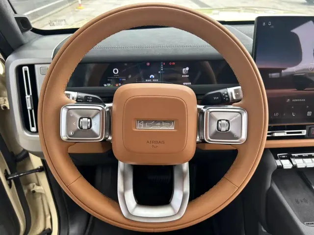 iCAR V27 — Фото автомобиля 15