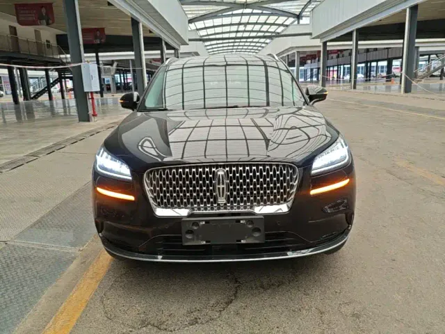 Lincoln Corsair — Фото автомобиля 2