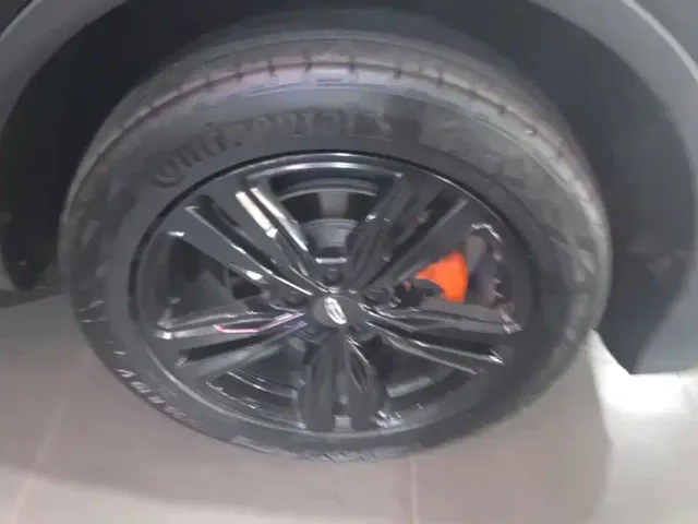Geely Boyue — Фото автомобиля 6