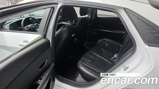 Hyundai AVANTE Avante (CN7) 1.6 LPi (Для проката) — Фото автомобиля 12
