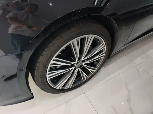 Audi A6L — Фото автомобиля 22